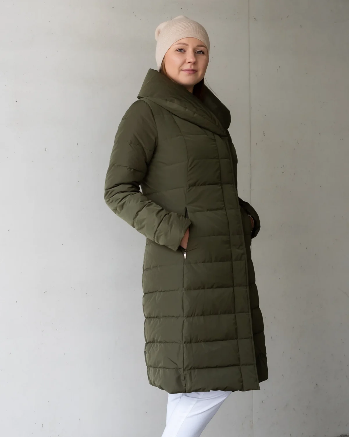Płaszcz puchowy z kołnierzem szalowym — Khaki, zdjęcie 4
